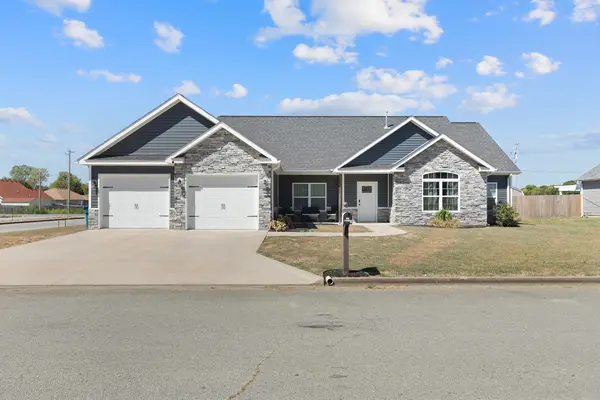 2207 W Greystone Square, Webb City, MO 64870