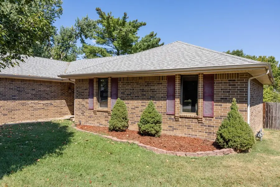 2099 W Nottingham Street, Springfield, MO 65810 - #3