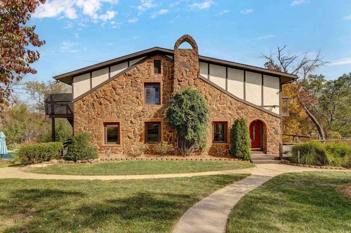 1100 E Robertson Street, Ozark, MO 65721 - #1