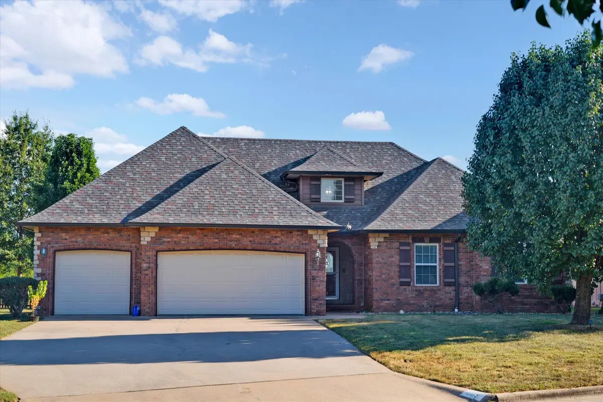 802 E Current Drive, Ozark, MO 65721 - #1
