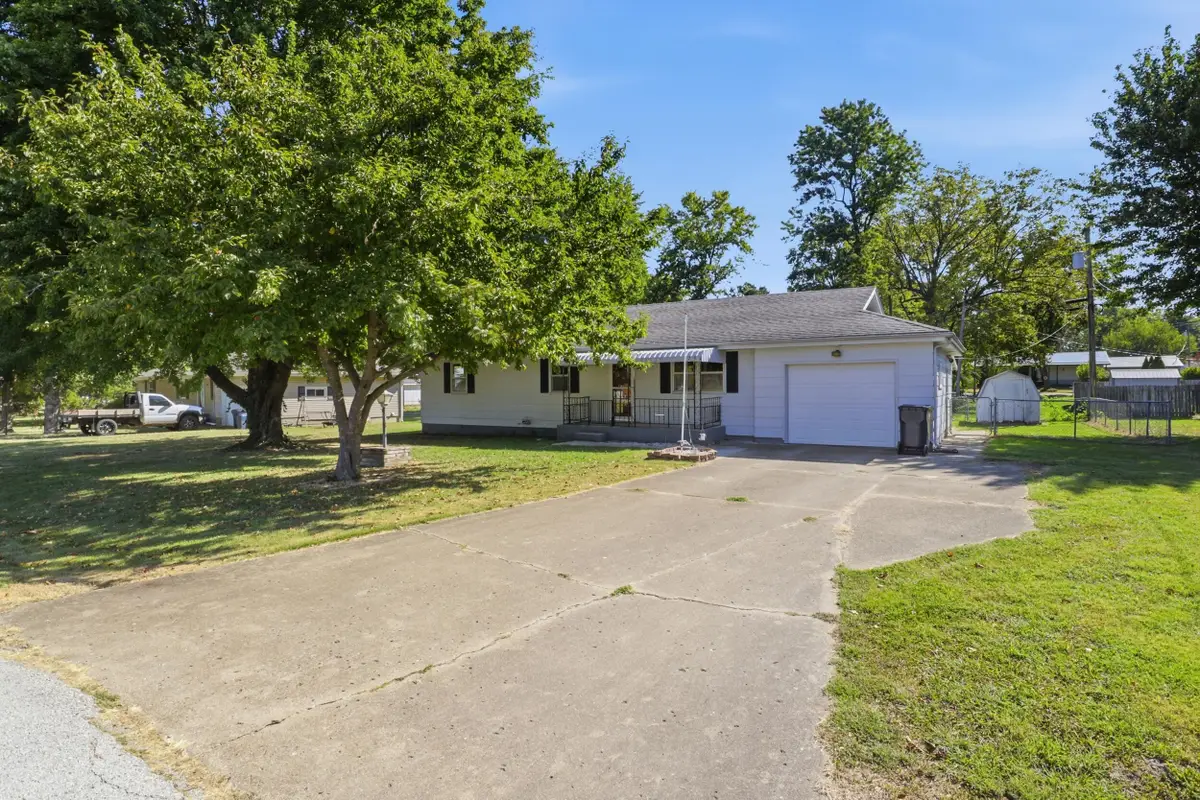 734 S Spruce Street, Buffalo, MO 65622 - #1