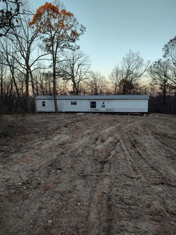850 County Road 255, Thayer, MO 65791