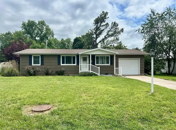 419 Davis Drive, Monett, MO 65708