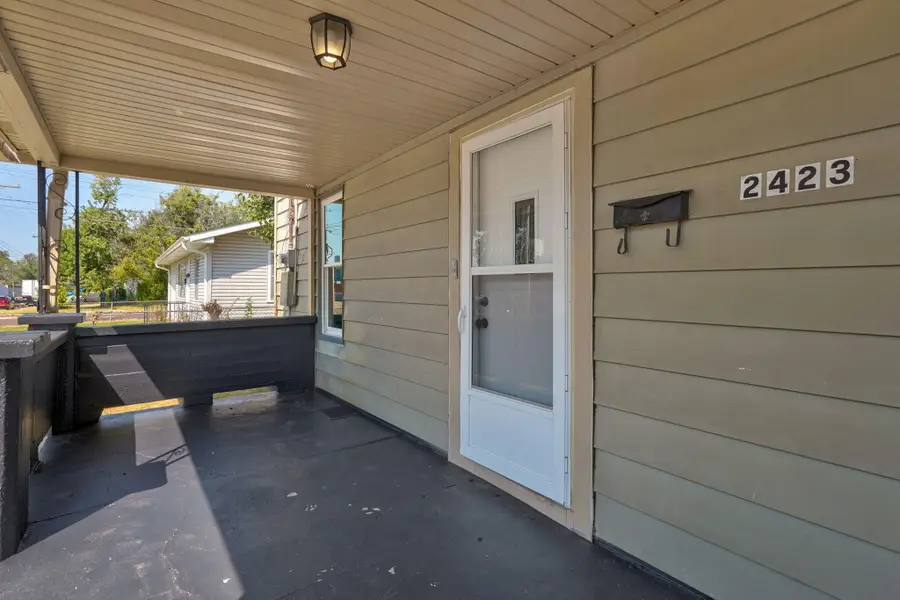 2423 W Olive Street, Springfield, MO 65802 - #2