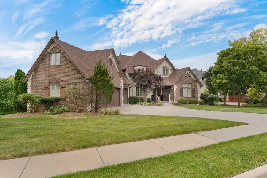 5909 S Brightwater Trail, Springfield, MO 65810 - #2