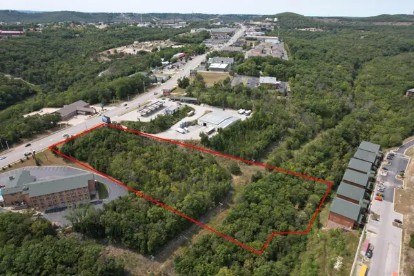 2534 Shepherd Of The Hills Expressway, Branson, MO 65616