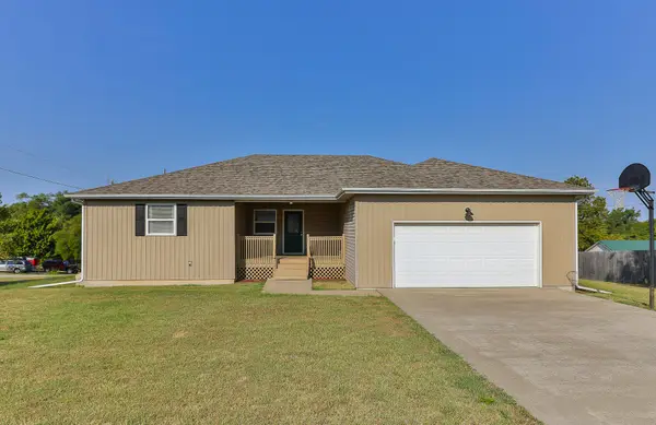 511 N Russell Avenue, Bolivar, MO 65613