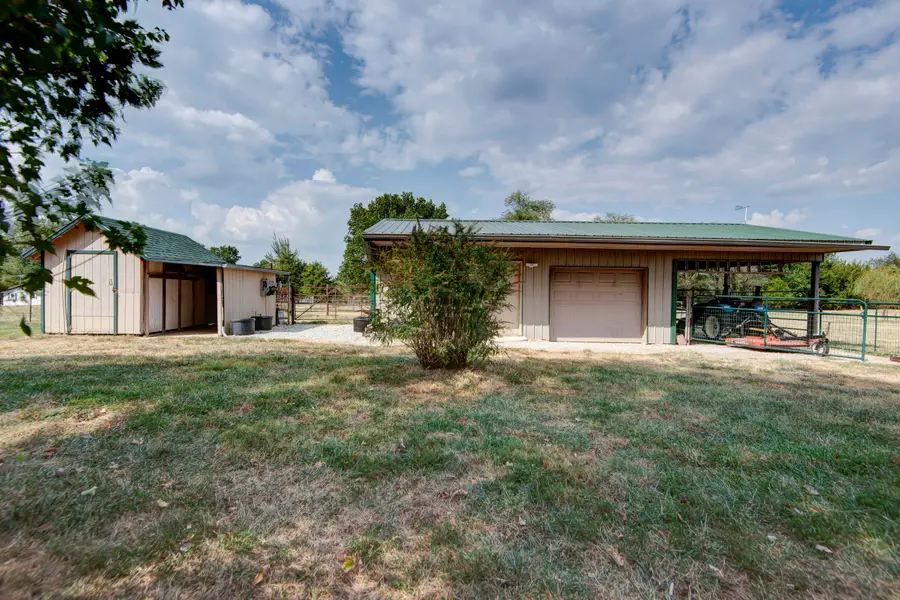 1910 N Farm Road 97, Springfield, MO 65802 - #3