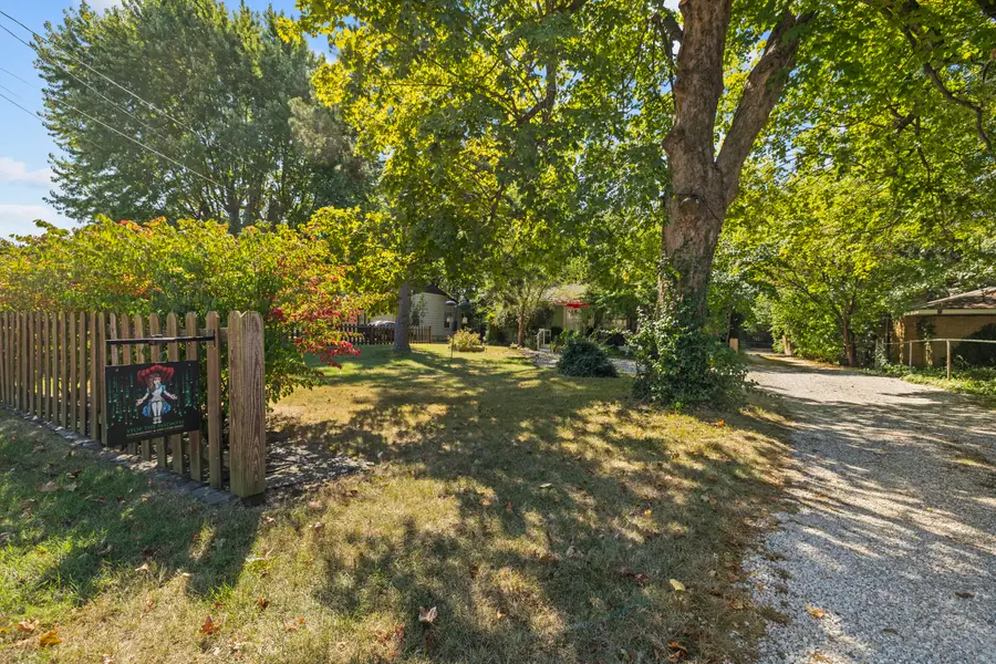 2030 E Grand Street, Springfield, MO 65804 - #3