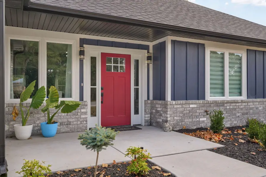 112 W Oak Street, Nixa, MO 65714 - #3