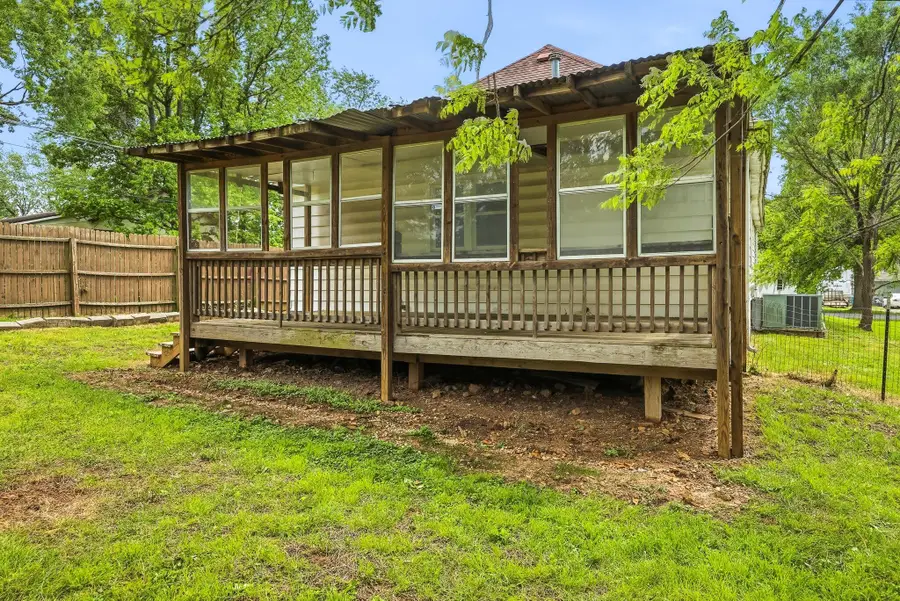 2751 W Walnut Street, Springfield, MO 65802 - #3