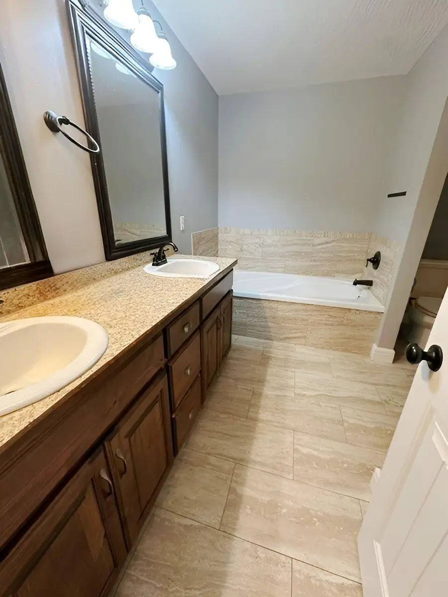 4428 W Cloverleaf Terrace, Battlefield, MO 65619 - #3