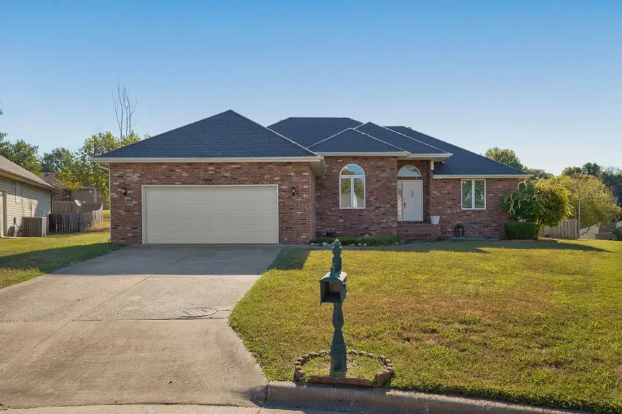5134 S Sterling Court, Springfield, MO 65810 - #2