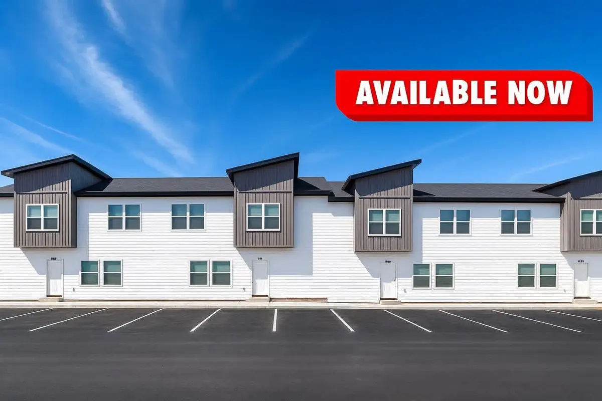 415 N Public Avenue, Clever, MO 65631 - #1