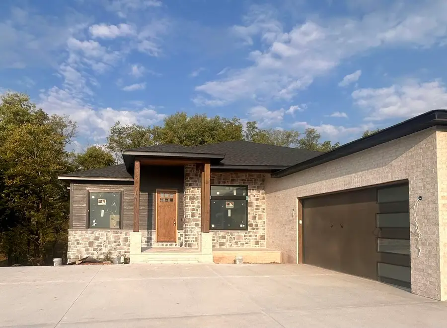 6147 S Hampton Avenue, Springfield, MO 65810 - #3