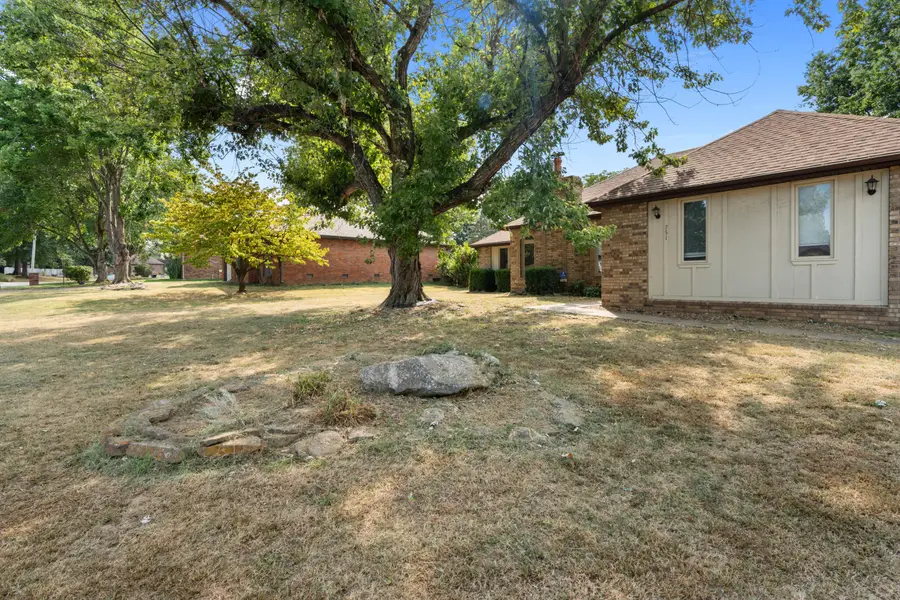 751 S Sparks Avenue, Springfield, MO 65802 - #3