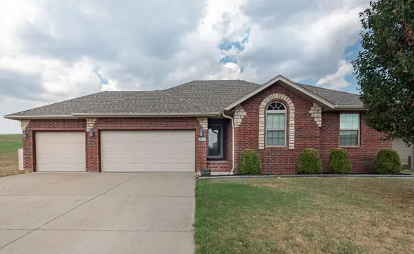 309 W Corsica Street, Republic, MO 65738