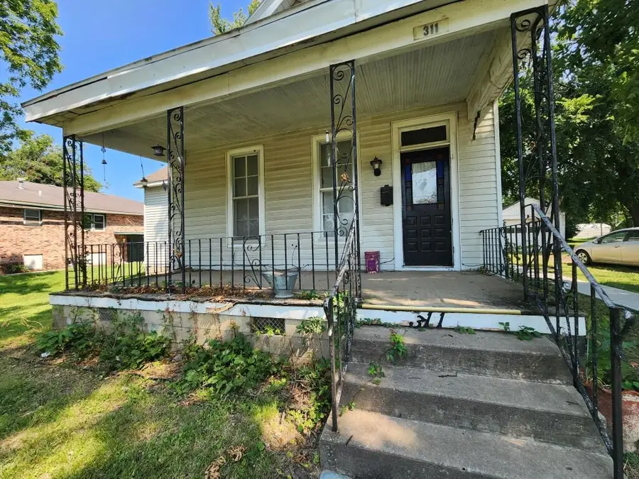 311 E Franklin Street, Clinton, MO 64735 - #3
