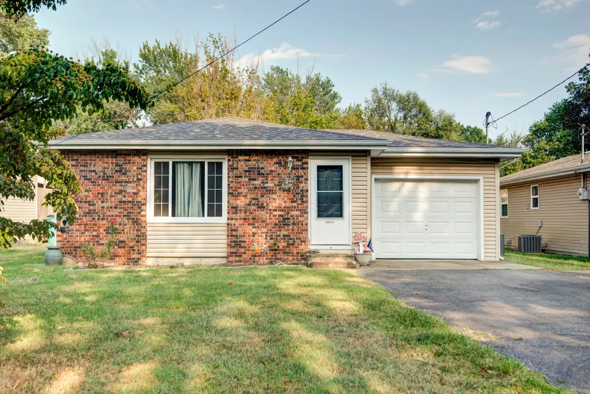 2844 N Summit Avenue, Springfield, MO 65803 - #1
