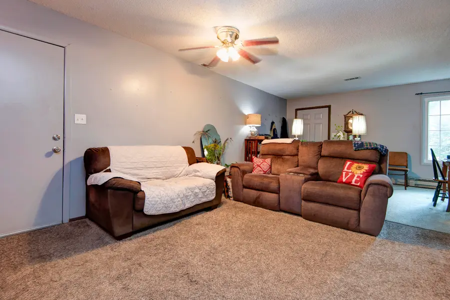 2844 N Summit Avenue, Springfield, MO 65803 - #2