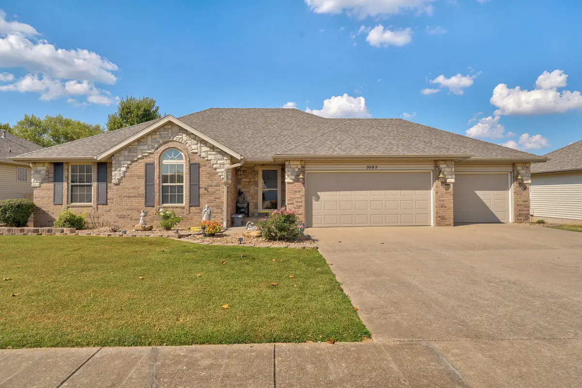 3265 W Grandview Street, Springfield, MO 65803 - #1