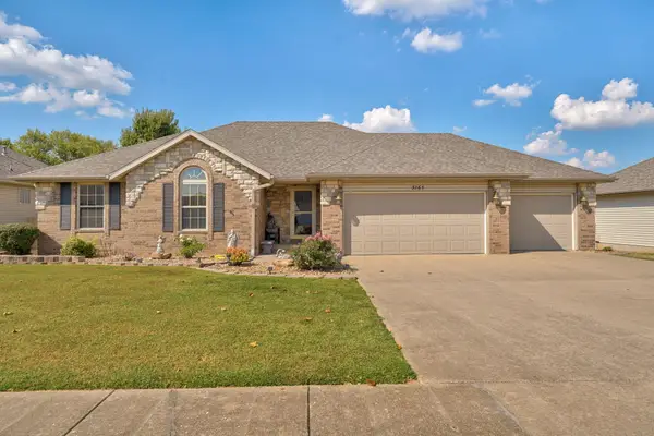 3265 W Grandview Street, Springfield, MO 65803