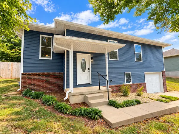 1511 W Daniels Street, Ozark, MO 65721