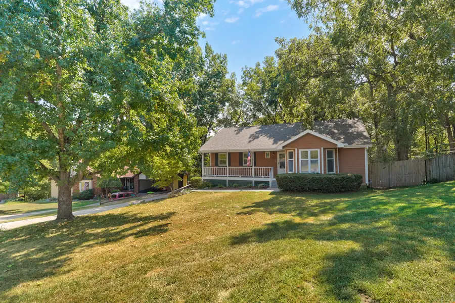 228 E Osage Drive, Springfield, MO 65810 - #2