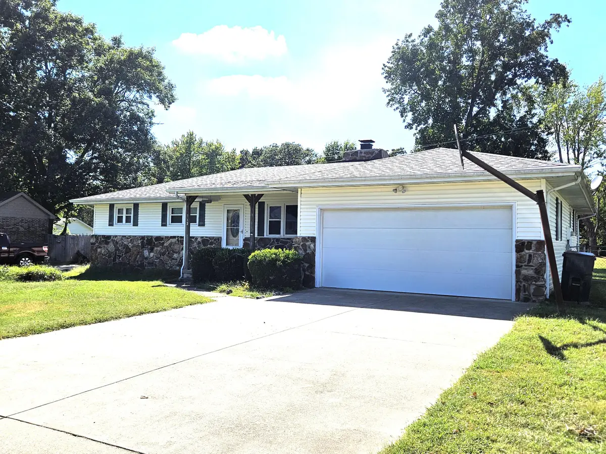 713 S Locust Street, Buffalo, MO 65622 - #1