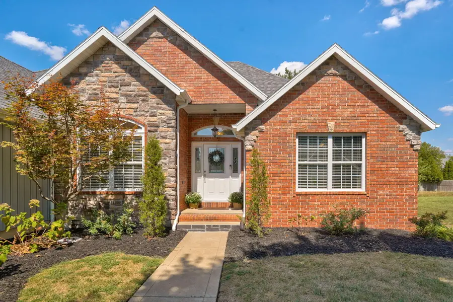 343 E Grace Street, Republic, MO 65738 - #2