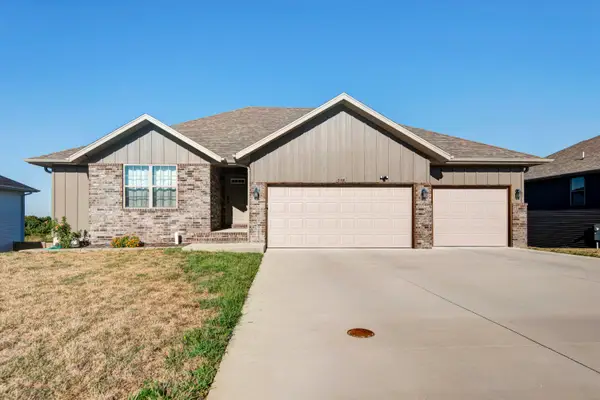 517 N Stella Court, Willard, MO 65781