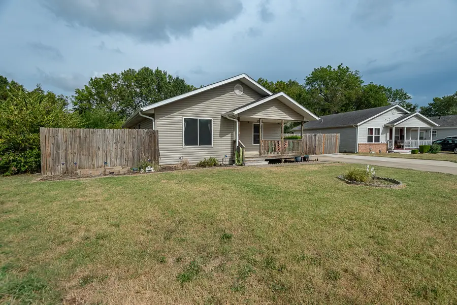 1202 N Oak Park Drive, Springfield, MO 65802 - #3