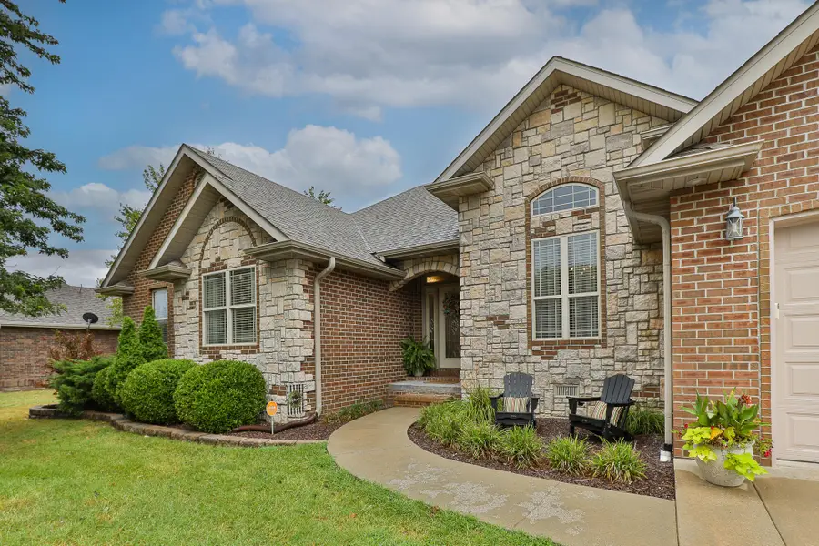 1441 S Charles Place, Bolivar, MO 65613 - #3