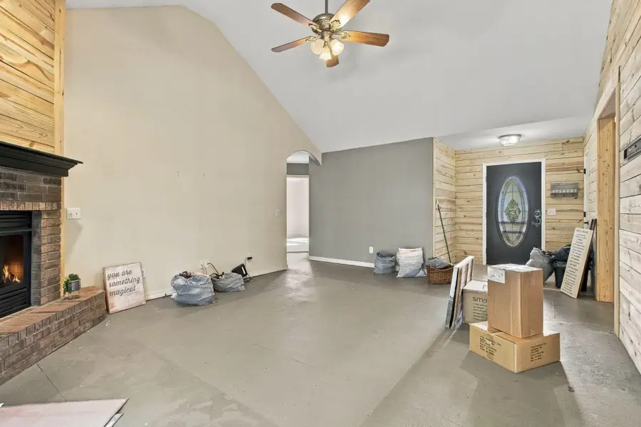 809 S 14th Avenue, Ozark, MO 65721 - #3