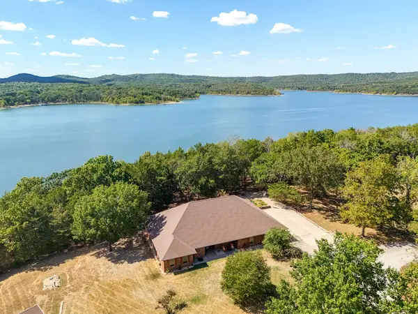 99 Merlot Circle, Lampe, MO 65681