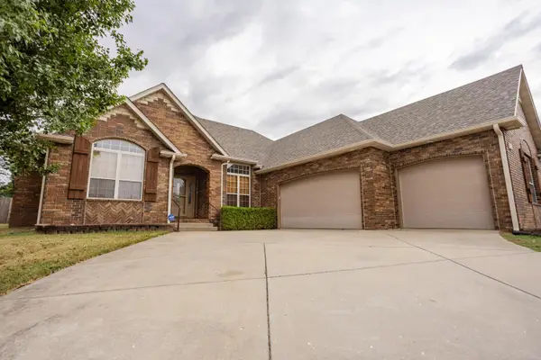 1284 Evington Court, Springfield, MO 65803