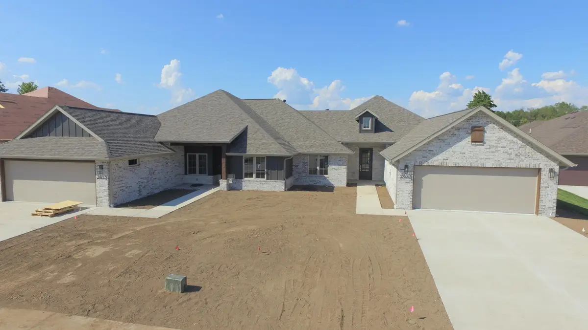 2423 E Swallow Street, Springfield, MO 65804 - #1