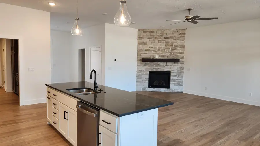 2423 E Swallow Street, Springfield, MO 65804 - #3
