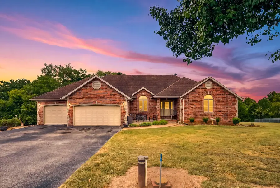 1818 W Country Hill Lane, Nixa, MO 65714 - #2