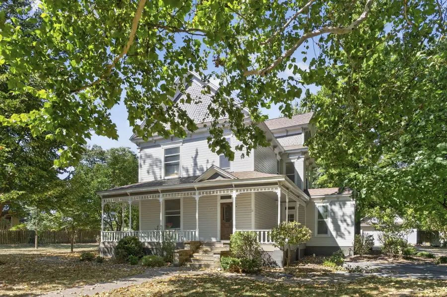 245 N Clay Street, Marshfield, MO 65706 - #3