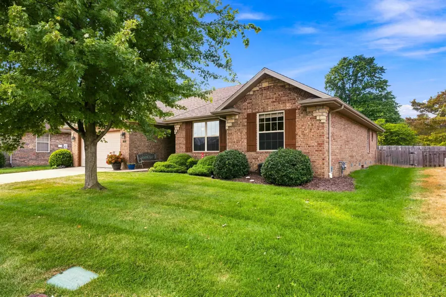729 N Bluegill Street, Nixa, MO 65714 - #3