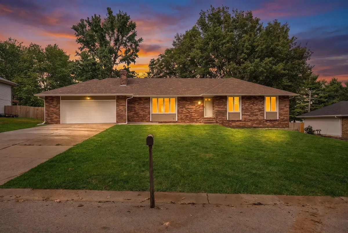515 E Cardinal Street, Springfield, MO 65810 - #1