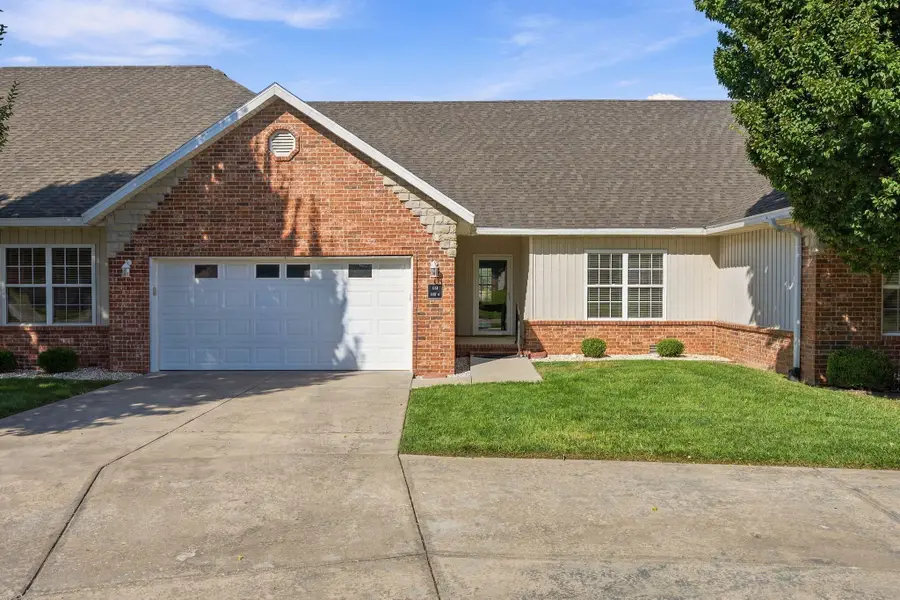 1354 N Sandy Creek Circle #4, Nixa, MO 65714 - #2