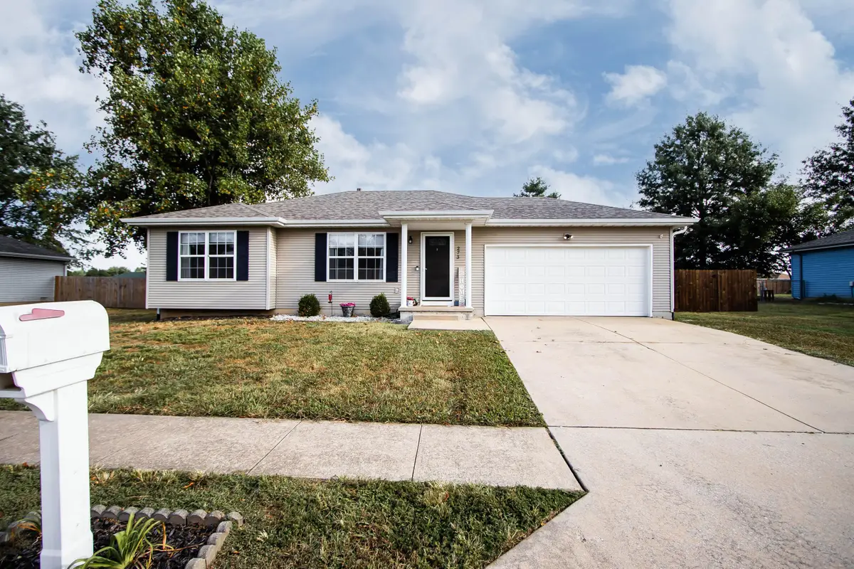 273 E Willow Street, Fair Grove, MO 65648 - #1