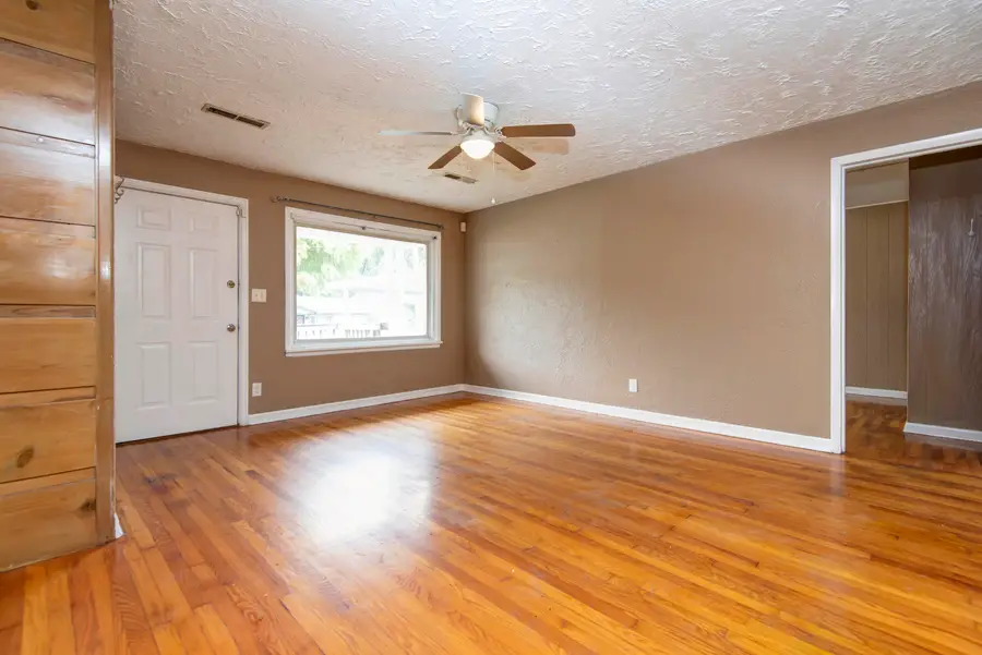 1610 E Cairo Street, Springfield, MO 65802 - #3
