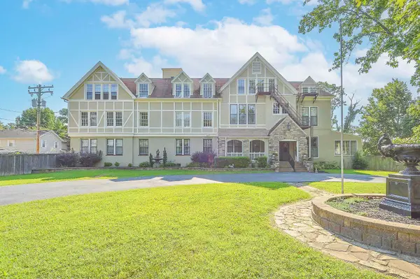 924 N Main Avenue, Springfield, MO 65802