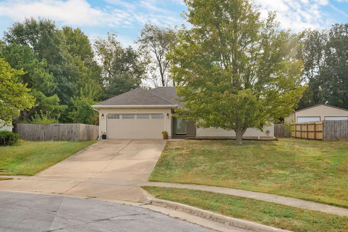 1560 S Timbercreek Avenue, Springfield, MO 65807 - #1