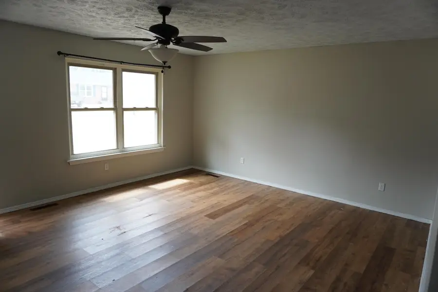 1003 E Parkview Street, Ozark, MO 65721 - #3
