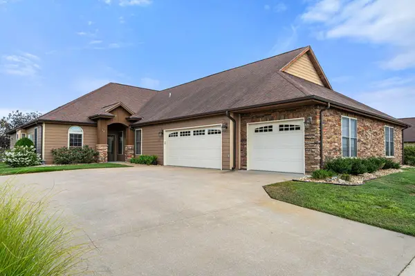 56 Mountain View Court, Branson West, MO 65737