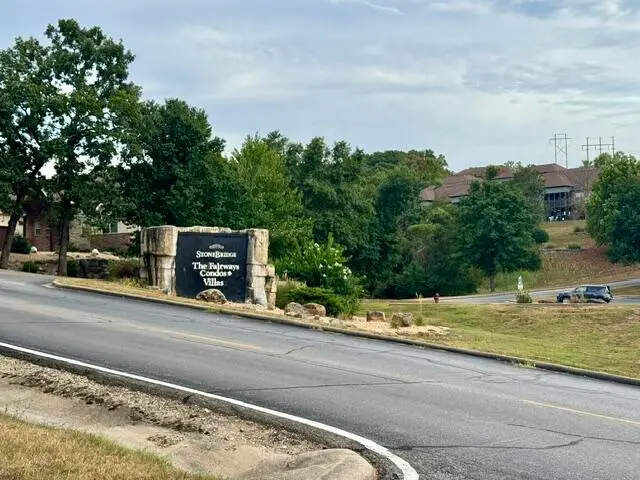 1063 Golf Drive #1, Branson West, MO 65737 - #2